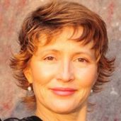 Dr. Marika Zoll