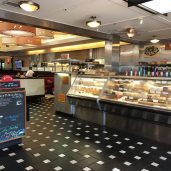 Jerrys Restaurant And Deli