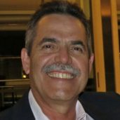 Dr Jorge Leal